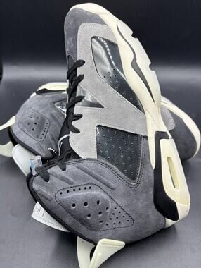 Size 11.5 - Air Jordan 6 Retro Tech Chrome Womens CK6635-001
